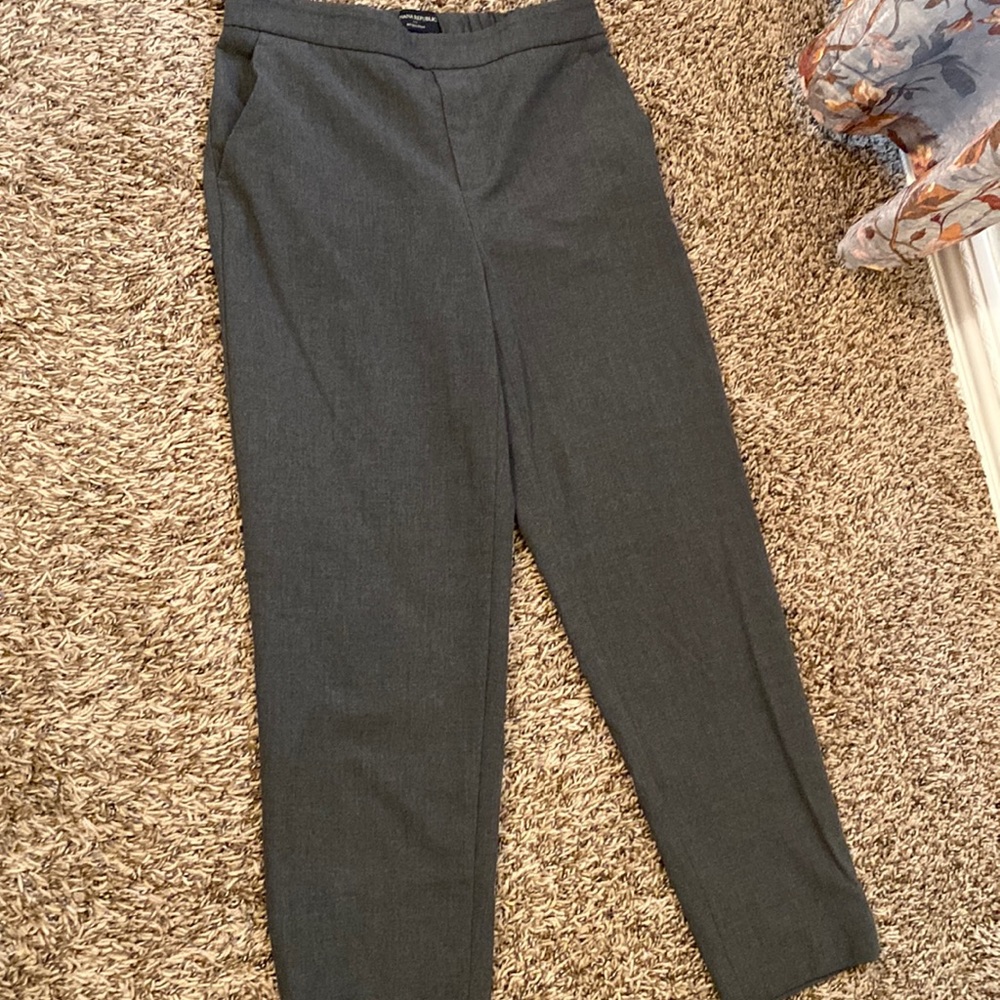 Ankle hayden pants from Banana republic! Dark gray color, office attire